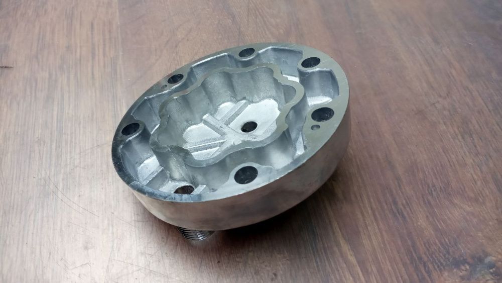 Głowica sprężarki klimatyzacji URSUS POLMOT 8014H 9014H 10014H