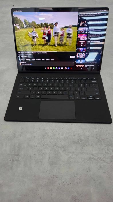 Tablet Samsung S8 ultra 128Gb wraz z klawiaturą keyboard