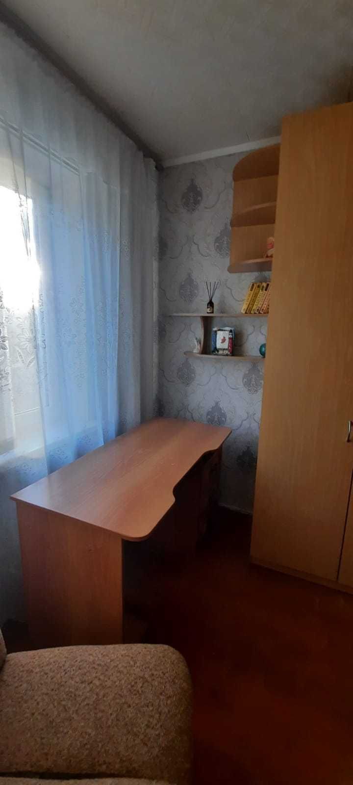 2кiм. Квартира ТРЦ Лавина та озера Чеха 2 поверх Подобово, Погодинно