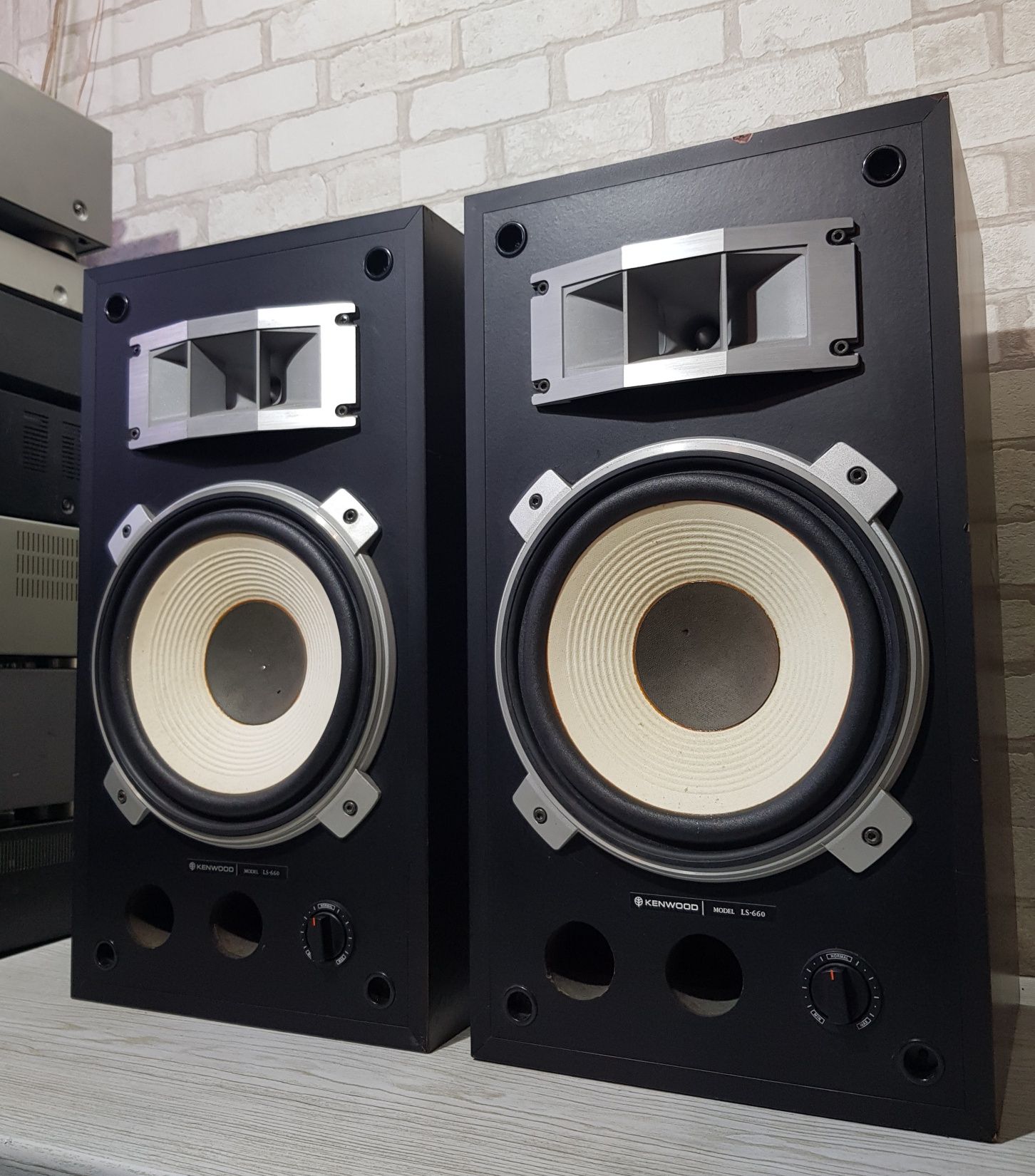 70ВтПолична акустика/полочная Kenwood LS-660  б/у з Німеччини