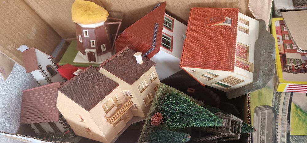 Cocheira e giratoria e outros