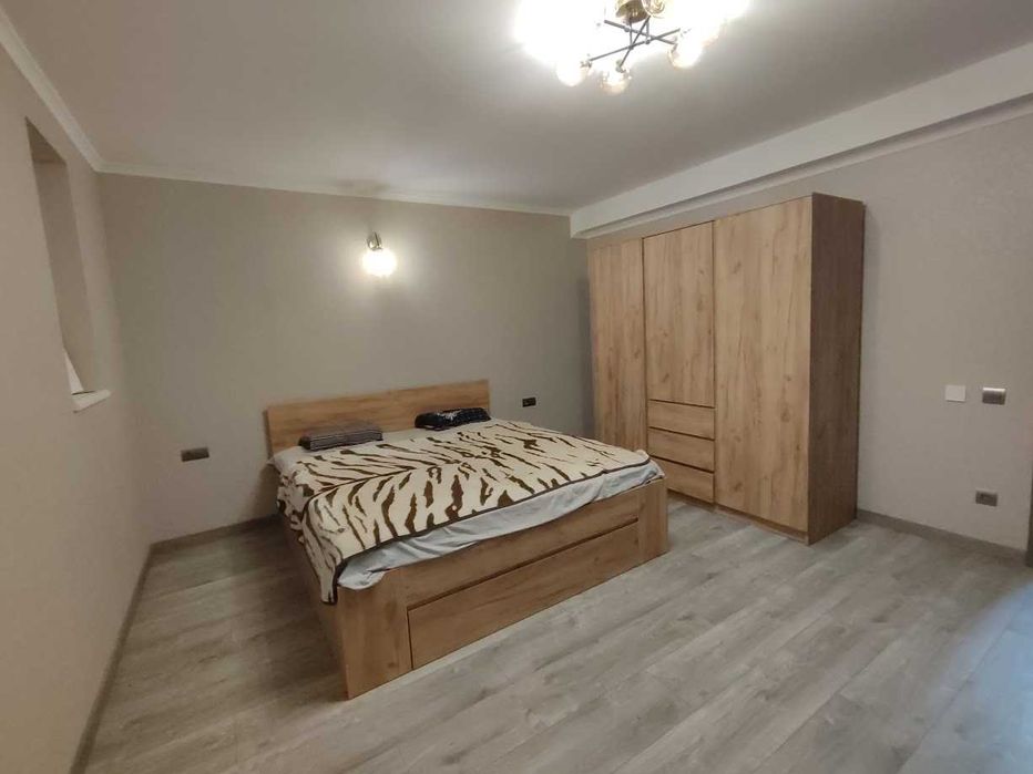 Оренда ТАУНХАУС на вул Кагарлицького (район вул Руська, Гарячий Урбан)