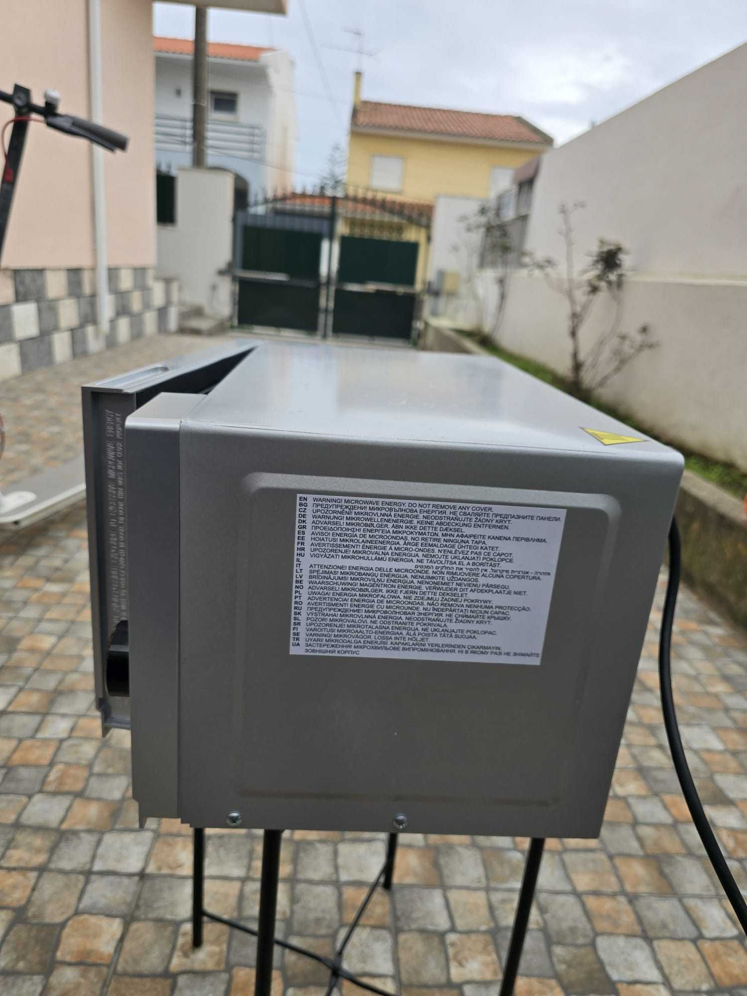Microondas Sharp 20 L  Cinzento