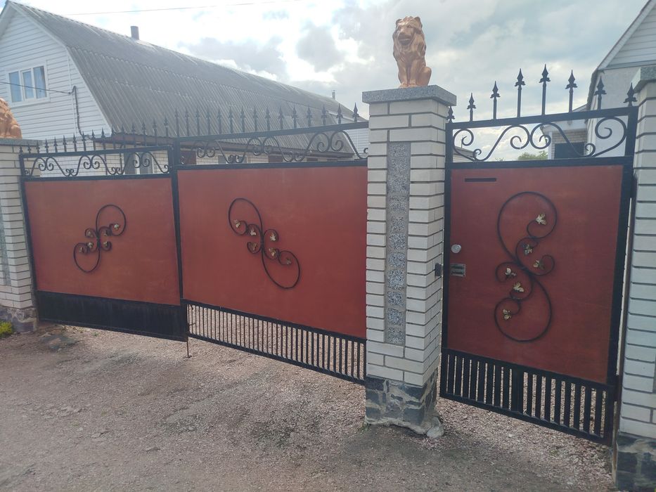 Продам ворота з каліткою.