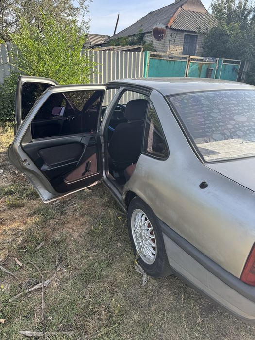 Opel Vectra A 1.8