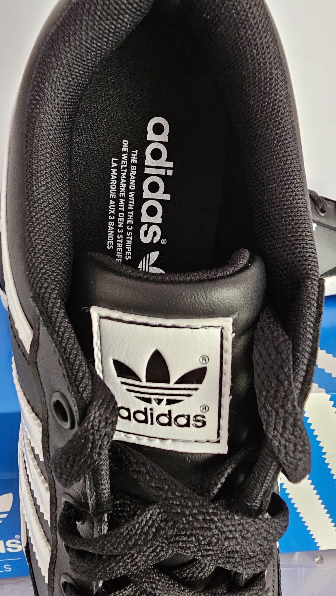 Buty sportowe Adidas Plimcana w oryginalnym opakowaniu rozmiar 42