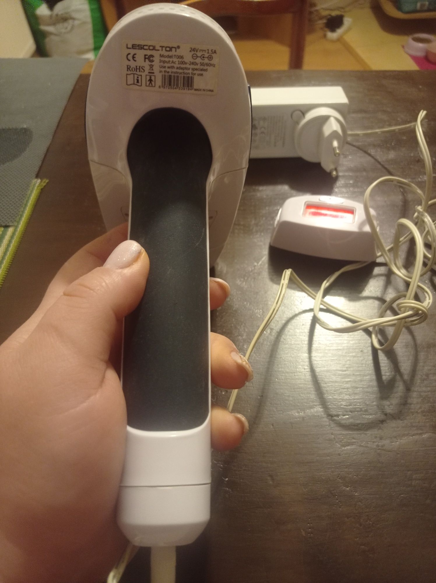 Depilator laserowy