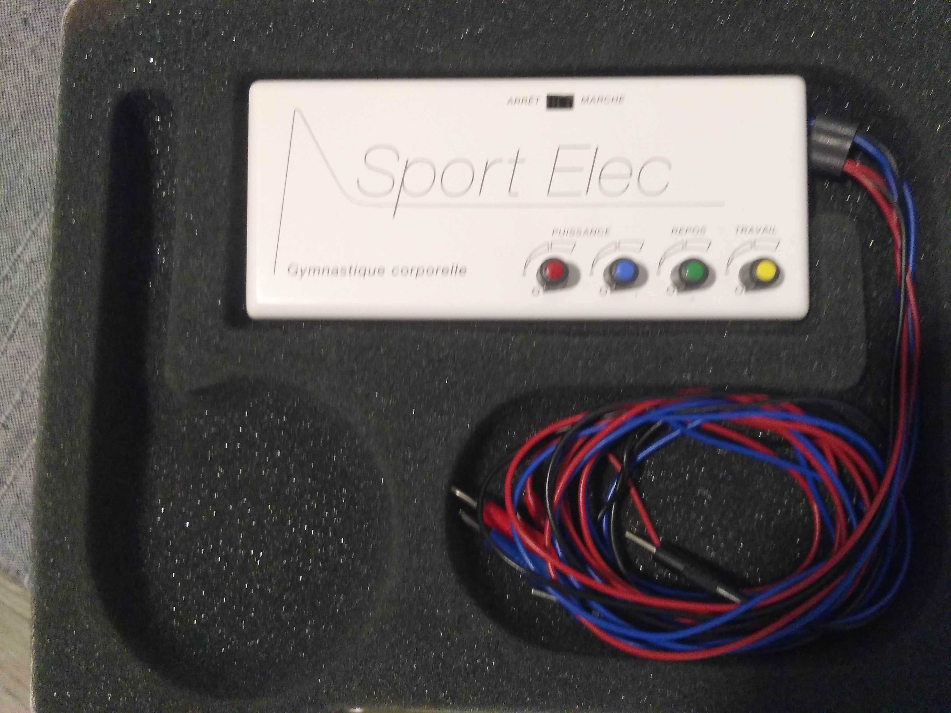 Sport Elec - Aparelho de Reforço Muscular / Electroestimulação