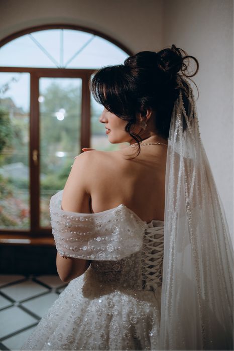 Весільна сукня в ідеальному стані