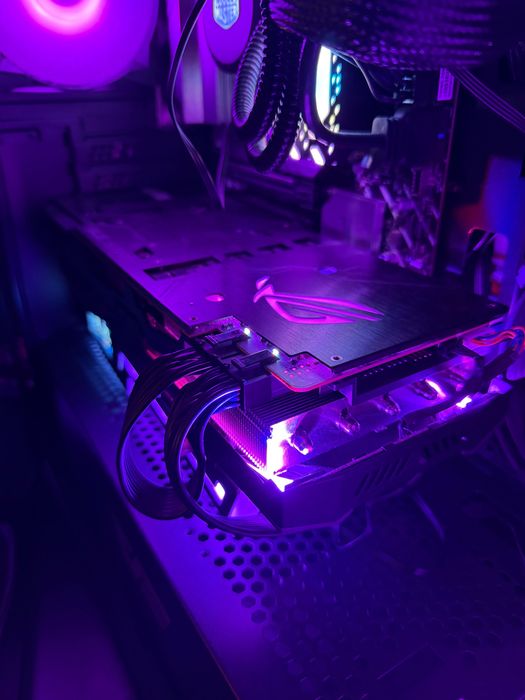 RTX 2080 Ti Asus 11GB VRAM