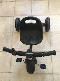 Triciclo preto criança - 18 meses