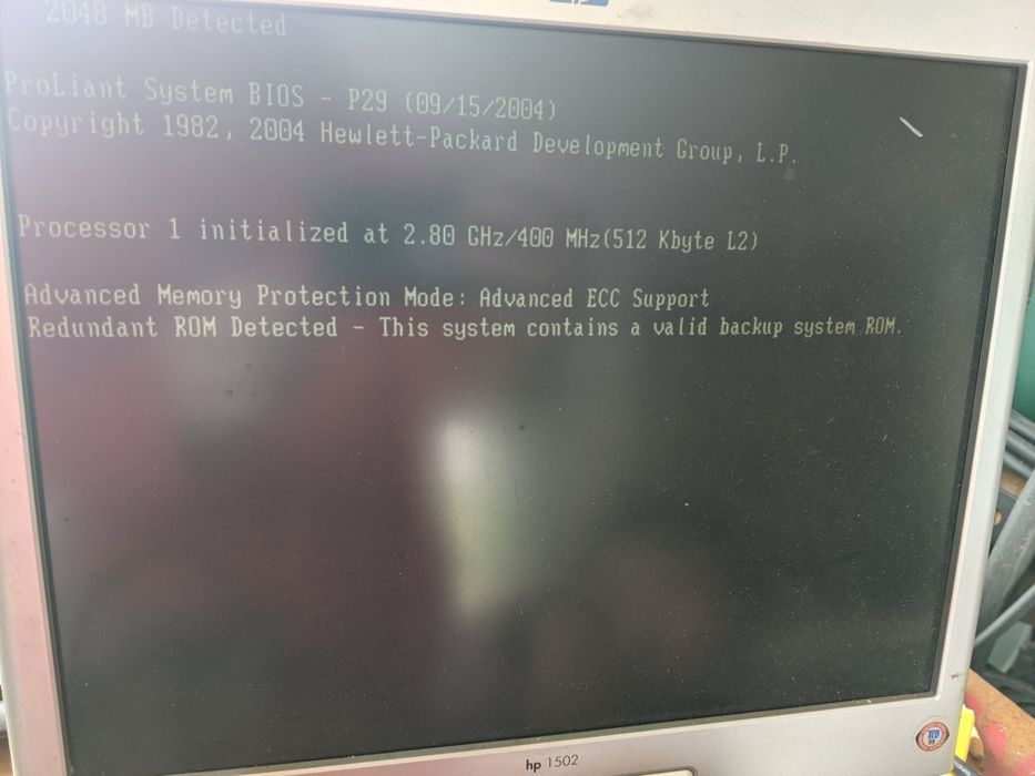 Servidor HP ProLiant DL380 G3