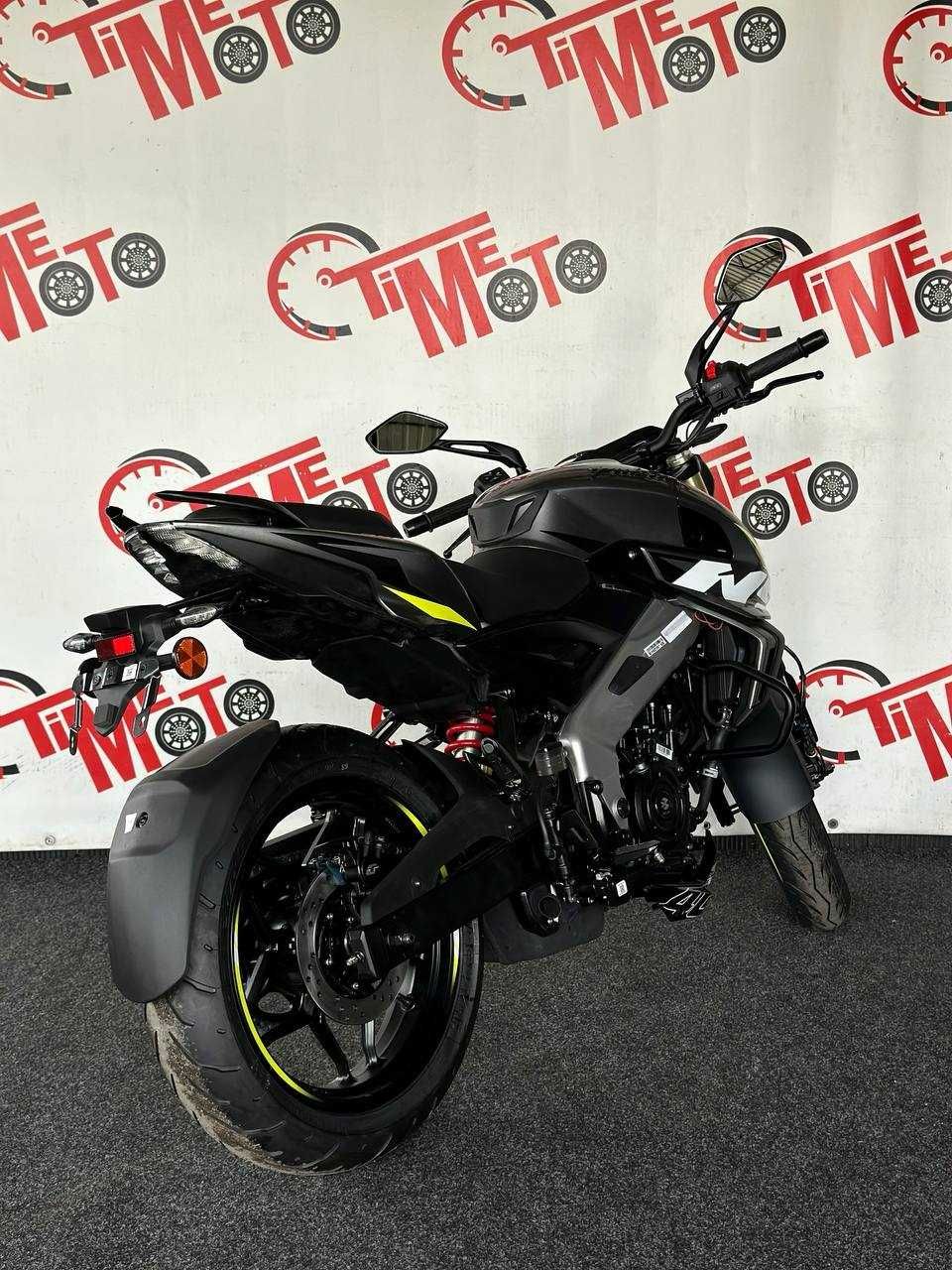 Новий мотоцикл Bajaj Pulsar NS400