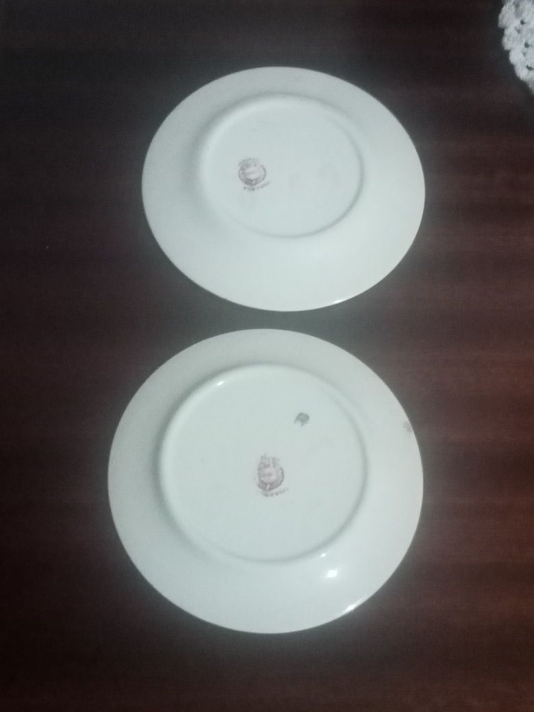 Dois pequenos pratos Sacavém "cavalinho '
