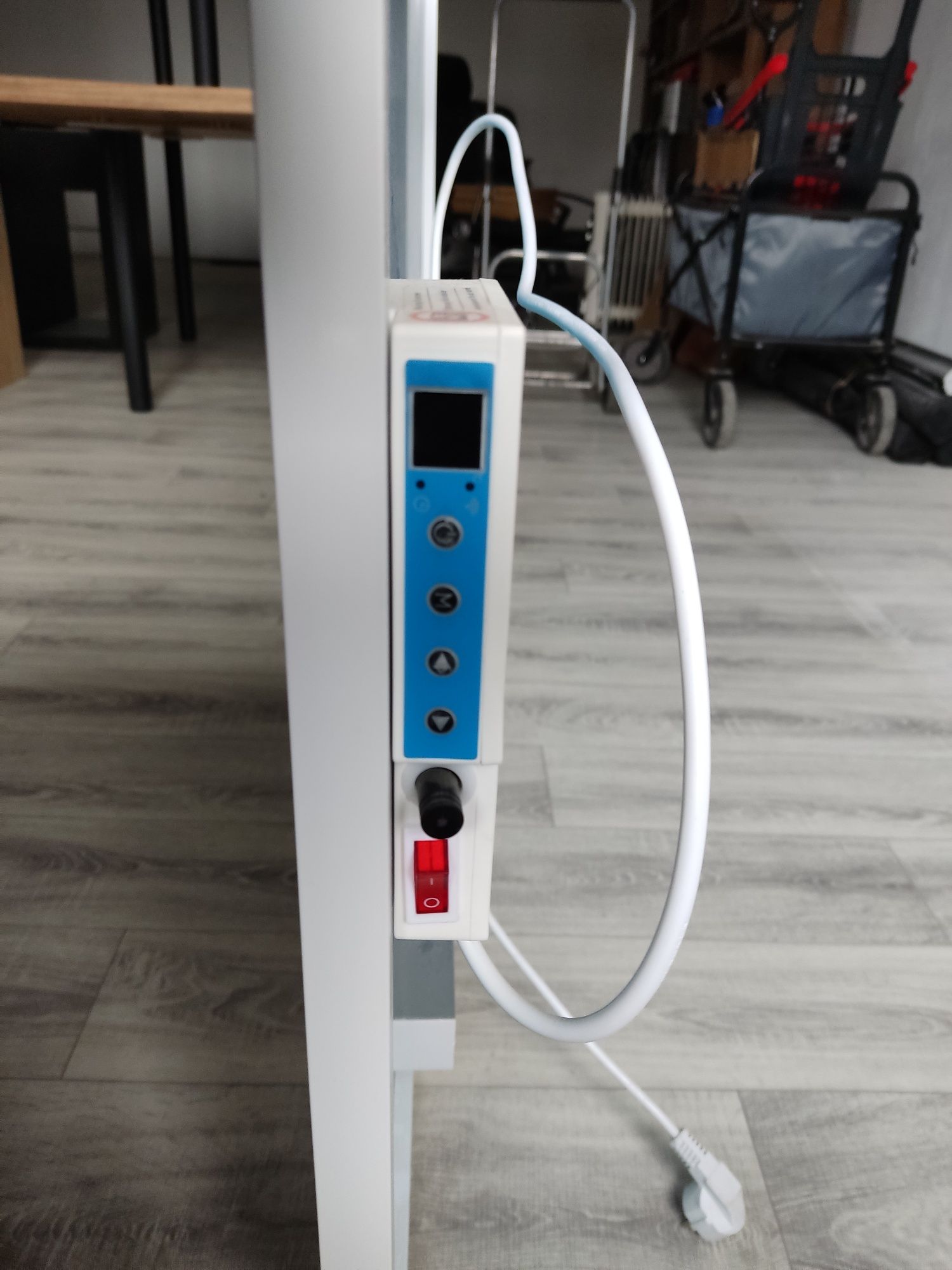 Grzejnik elektryczny na podczerwień