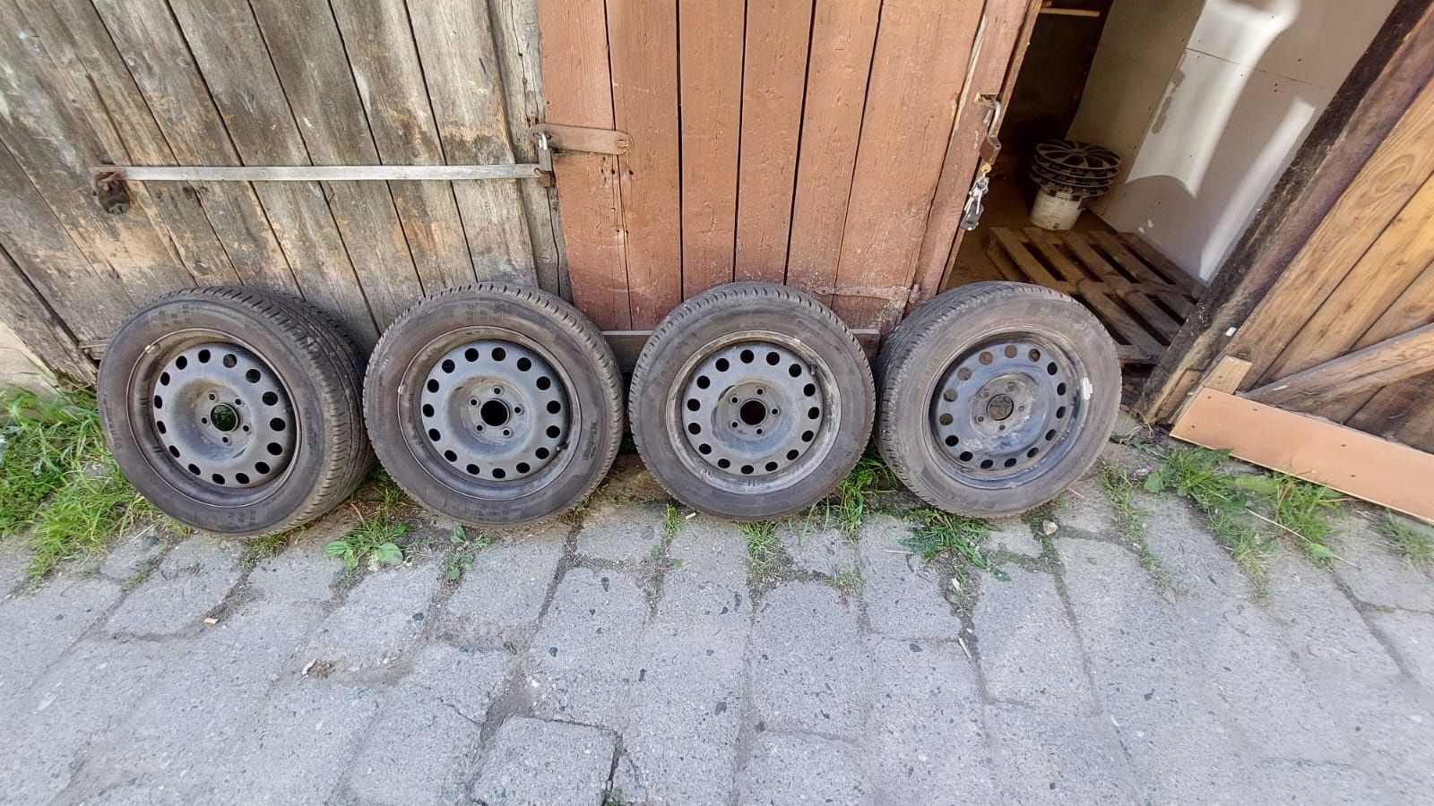 Koła 205/55/R16 z oponami letnimi Kleber Dynaxer HP4 DT1 Hyundai i30