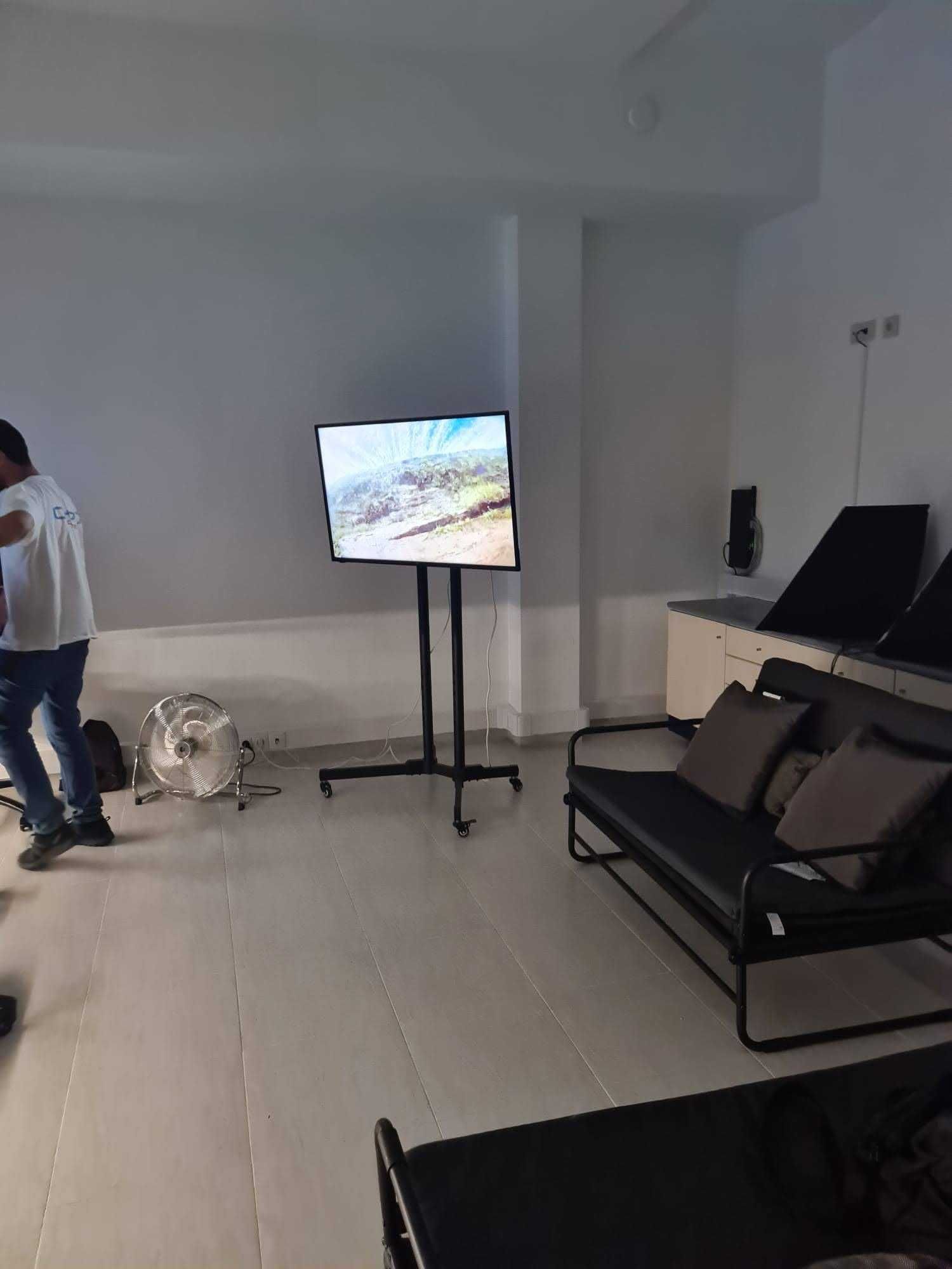 Arrenda-se espaço comercial/loja em Loures