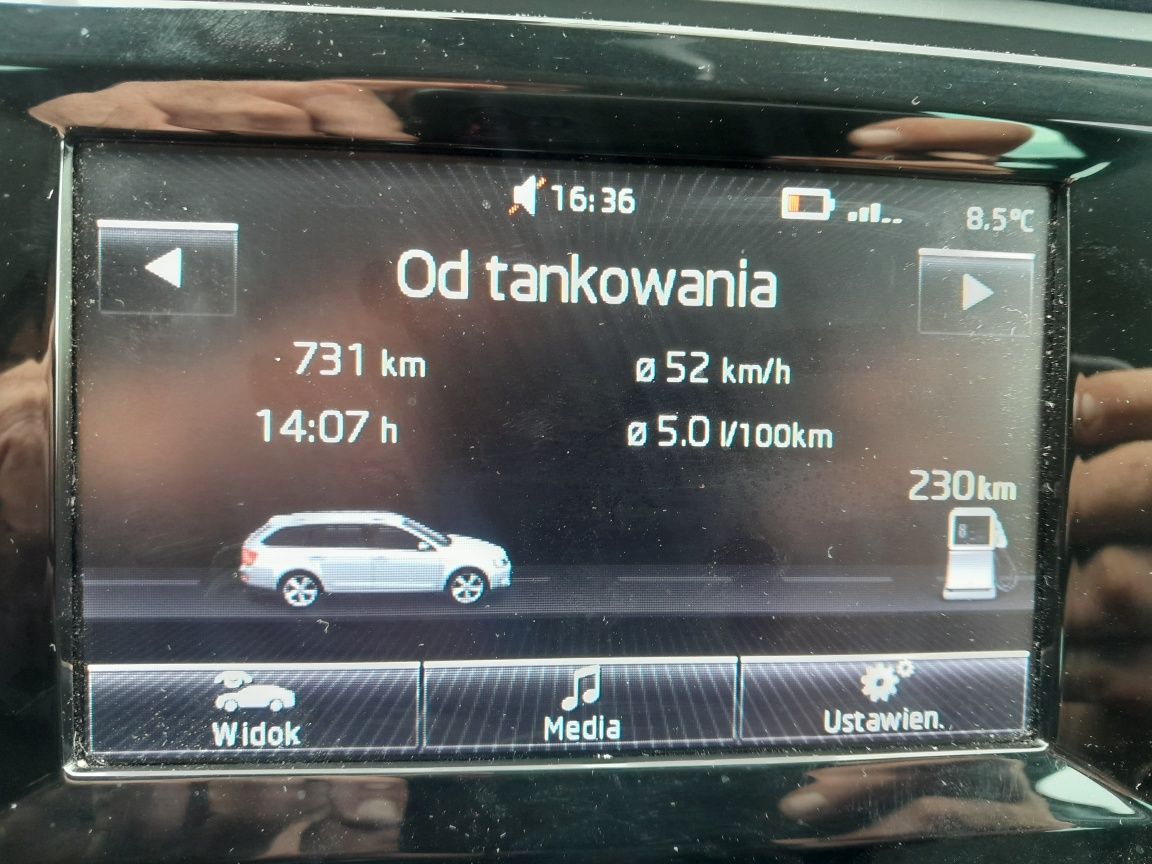 Skoda Octavia kombi 1.6 Tdi DSG 105km.