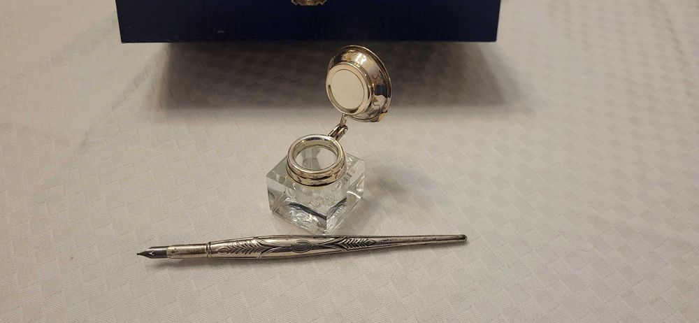 Tinteiro e Caneta em Prata - Muito antigos