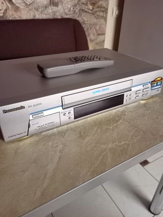 Видеомагнитофон Panasonic NV-SJ 500