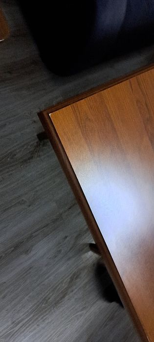 Duży, rozkładany stół