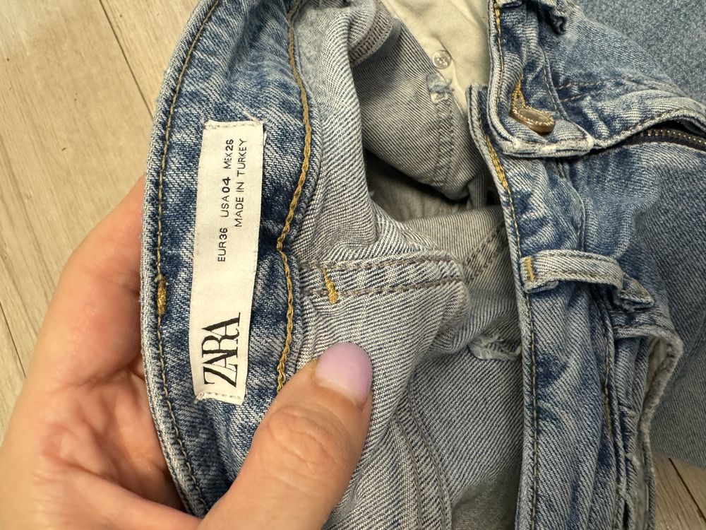 Джинси zara 36р