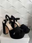 Buty na grubym obcasie
