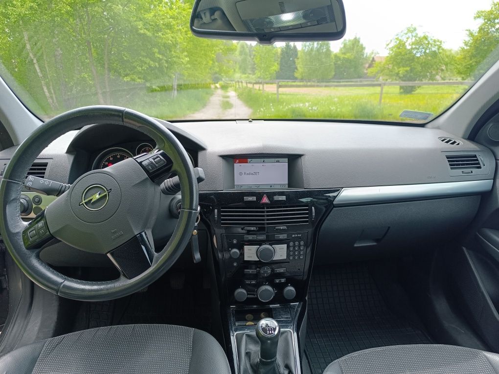 Opel Astra H 1.6T Cosmo