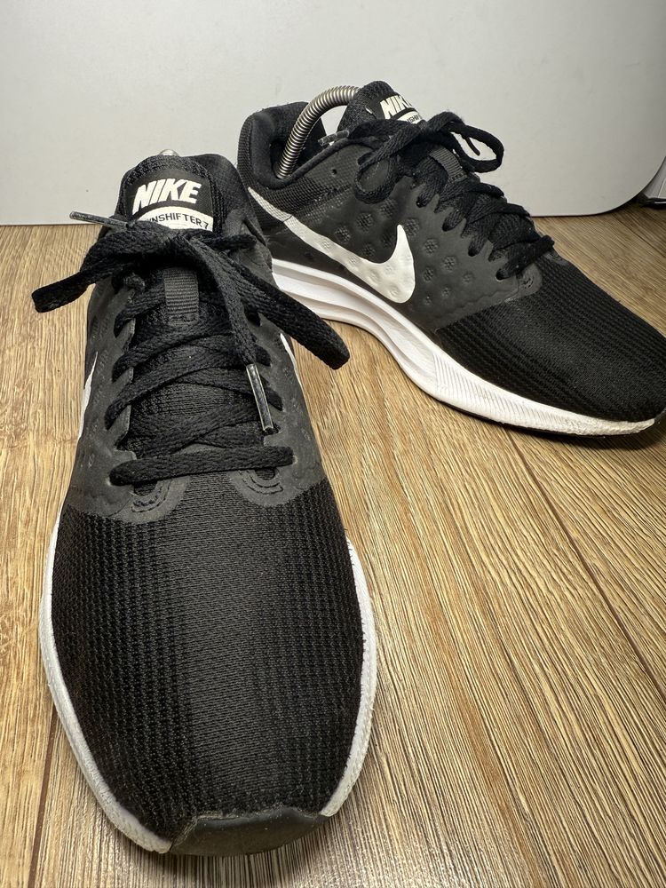 Кросівки Nike Downshifter 7