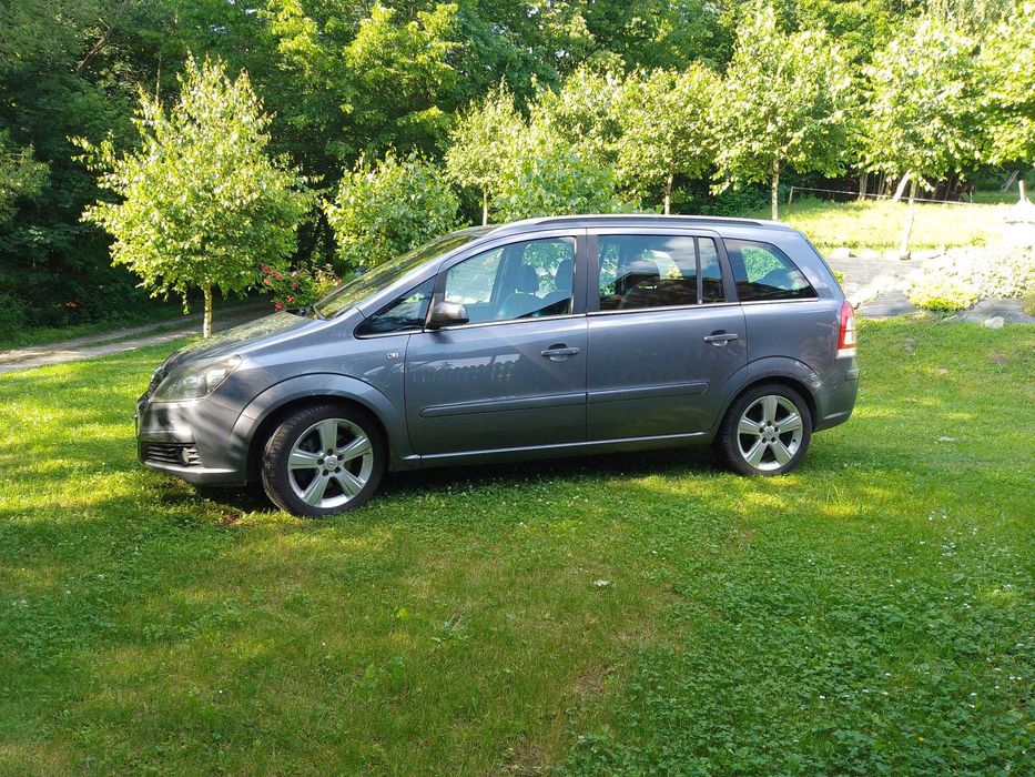 Opel Zafira b 2006r 1,9tdci