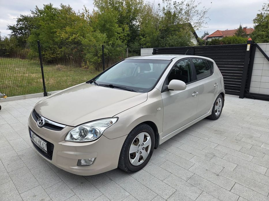 Hyundai I30 Hyundai i30 hatchback. Drugi właściciel. Polski salon.