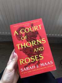 A court of thorns and roses