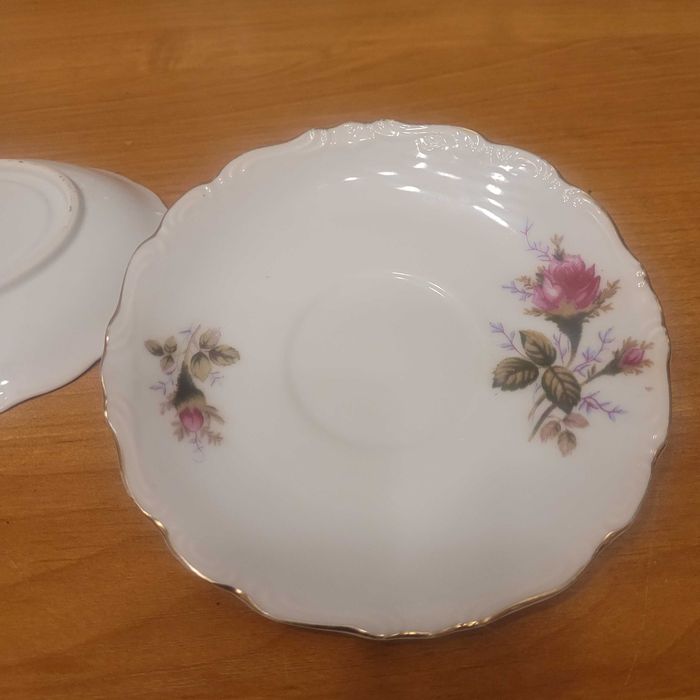 Talerze, porcelana- róże