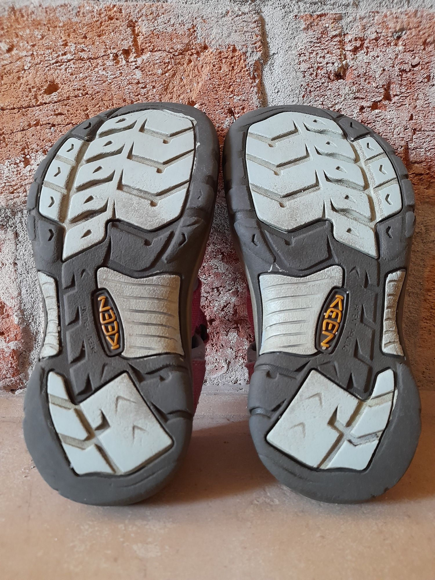 Keen Newport H2 sandaly dziecięce rozm 32