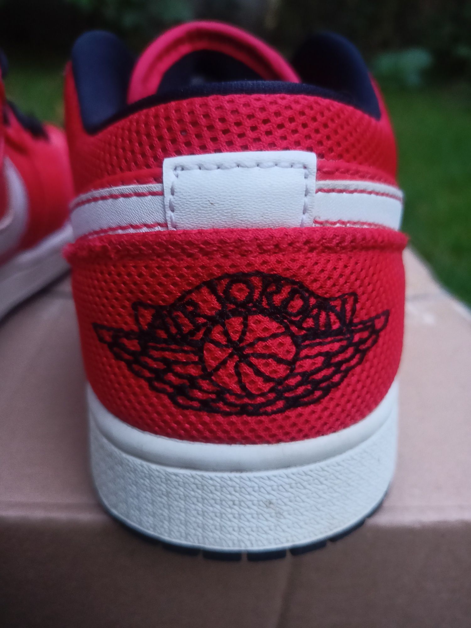 Nike Jordan 1 Low University Red