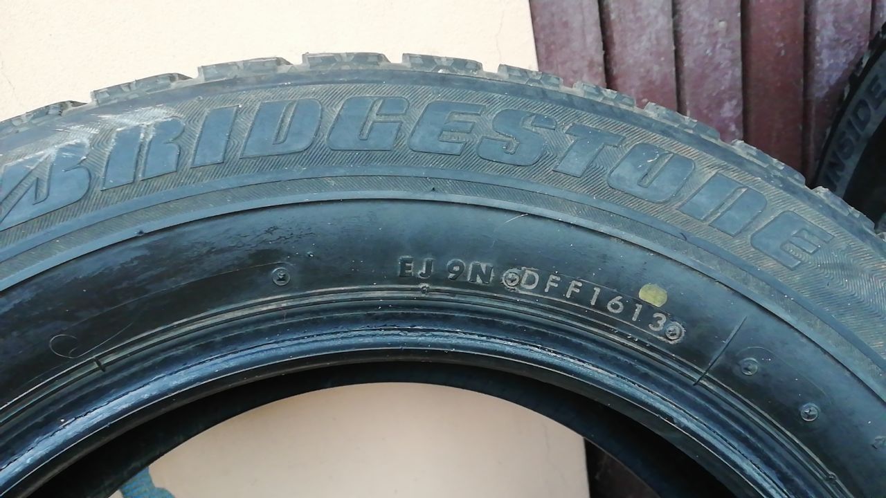 Продам R15 195/65 bridgestone blizzak revo gz R15