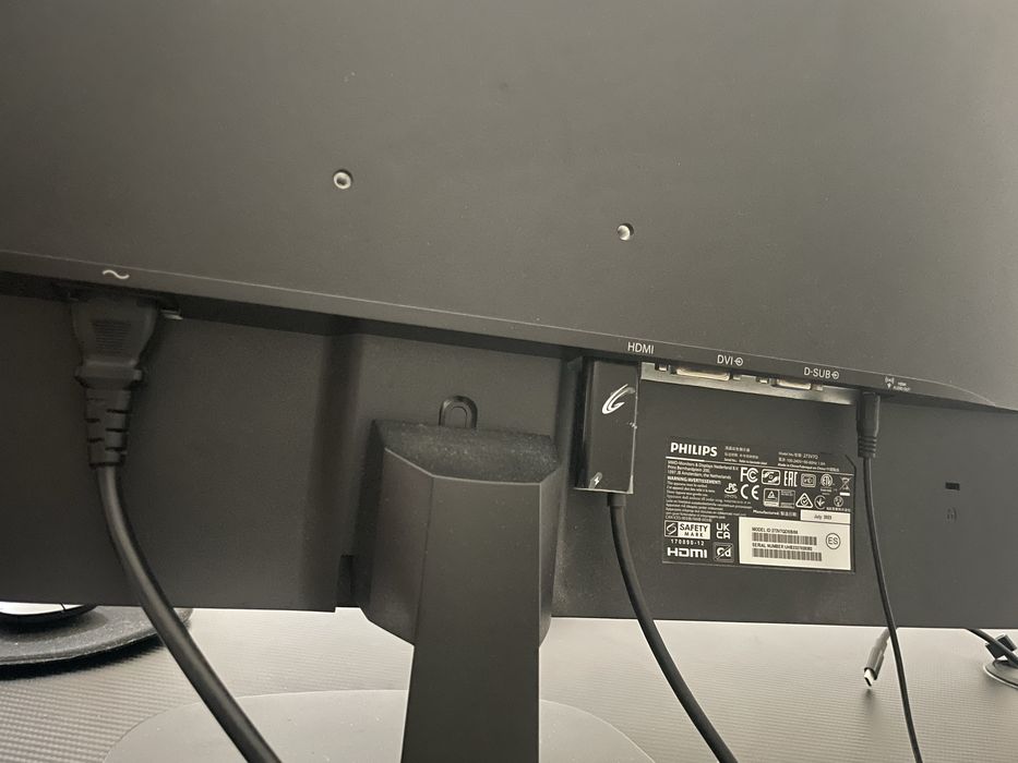 COMBO: monitor philips 27’’ + Mesa Gamer !!!64309791850370123