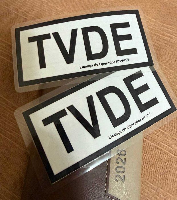 Dístico TVDE plastificado