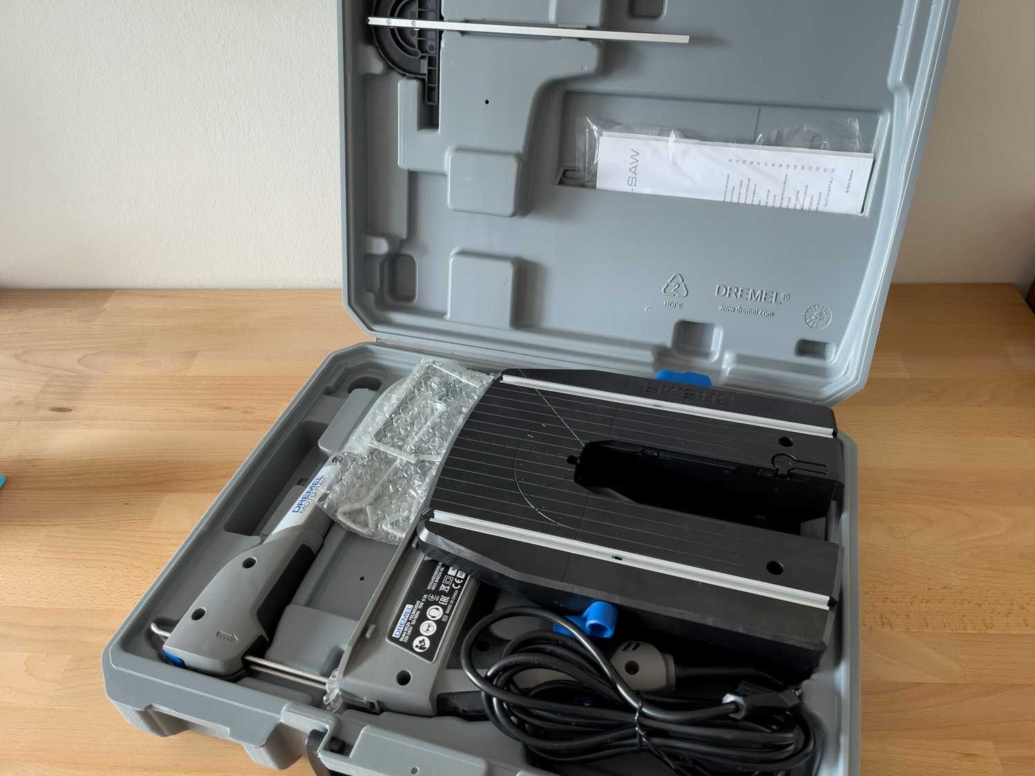 Serra eléctrica de mesa da Dremel (MS20-1/5)