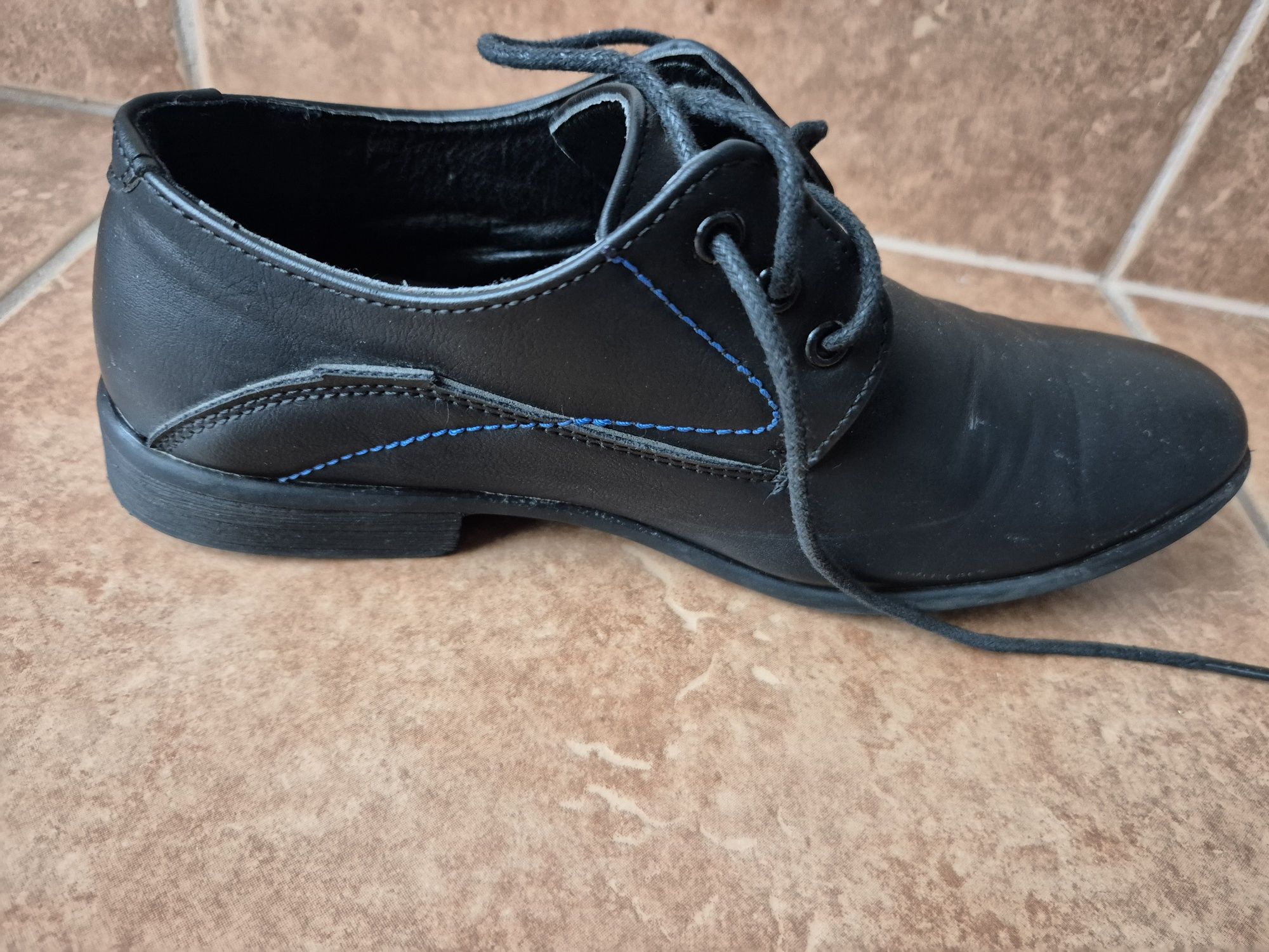 Buty  komunijne, eleganckie 36 rozmiar.