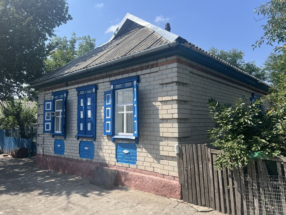 Продам  2 ЗАТИШНІ  будинки   ( 20 км від Кременчука)