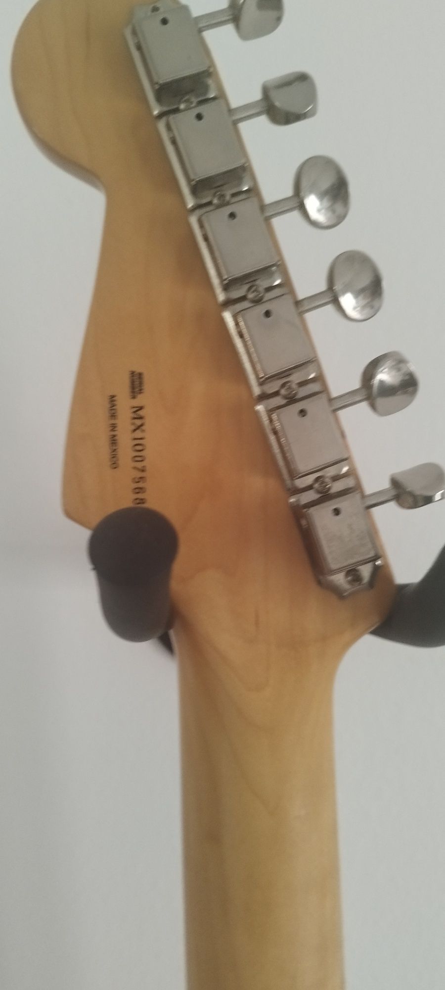 Fender Stratocaster