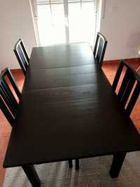 Mesa de refeição + 4 cadeiras