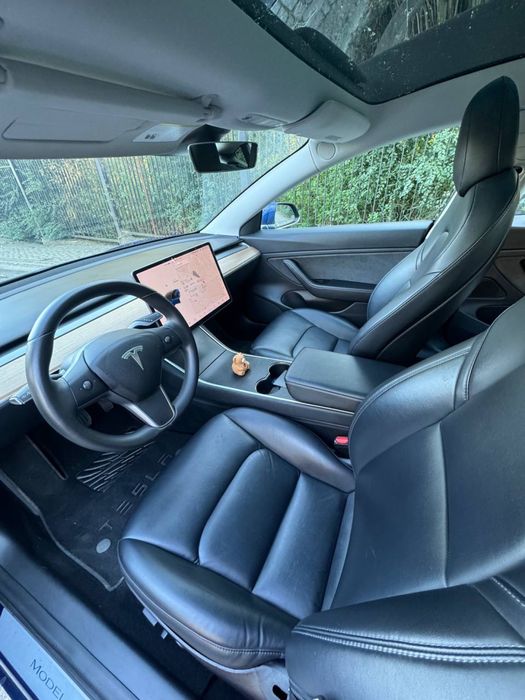 Tesla model 3 Long Range