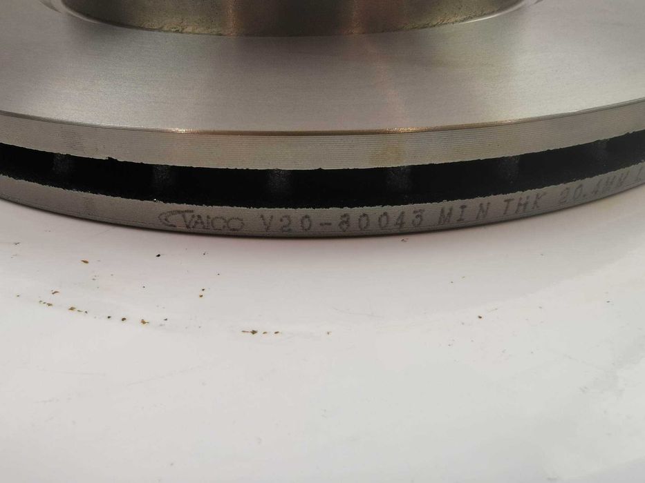 Vaico Tarcza hamulcowa przód BMW e46 2x komplet