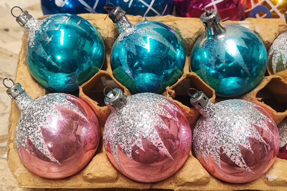 Stare szklane małe bombki ozdoby choinkowe prl