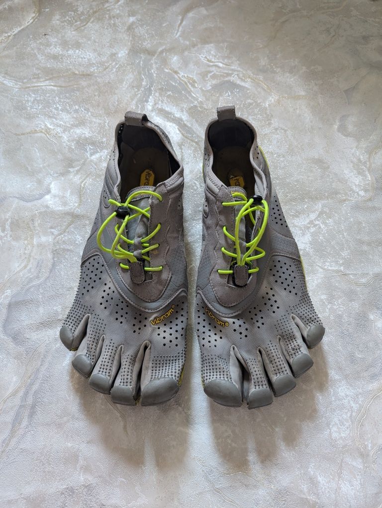 Vibram Fivefingers run 47-46 кросівки трекингові