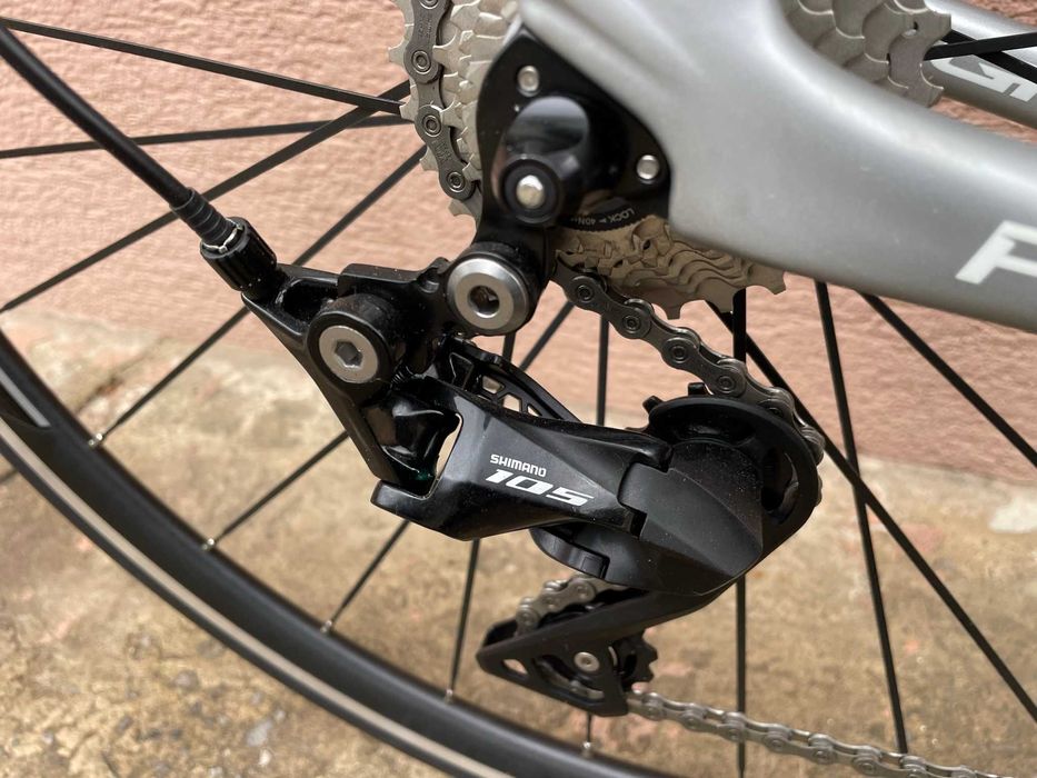 Rower szosowy full carbon Pinarello Gan, rower nowy/powystawowy