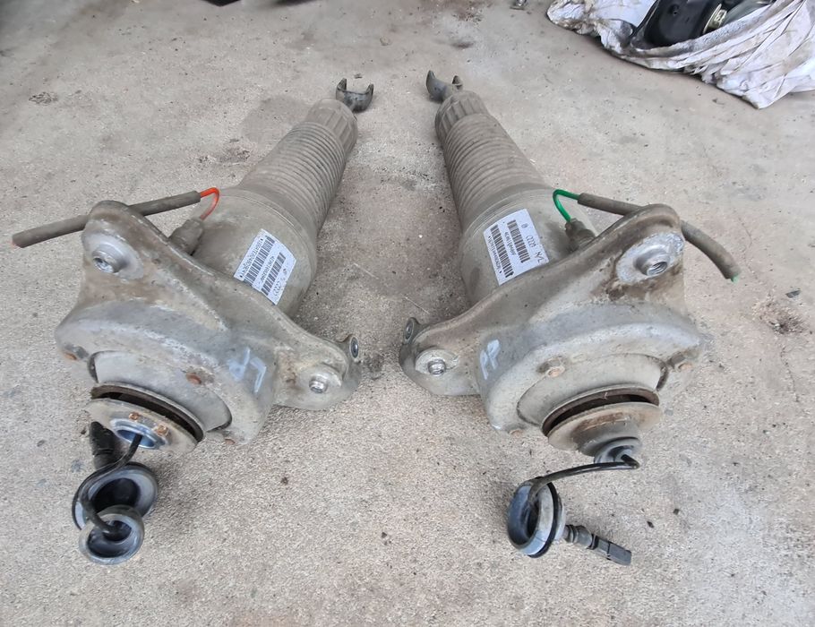 AMORTYZATOR Pneumatyczny przedni lewy przód prawy Audi A8 D3 lift 2006