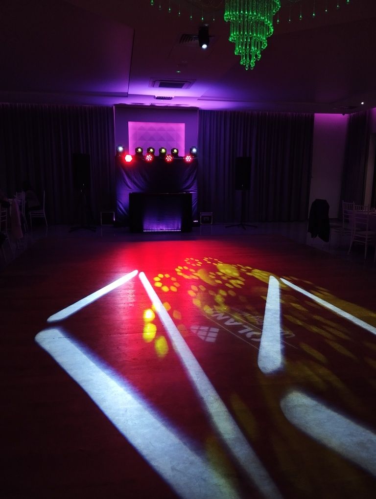 DJ Muzyka z lat 70'S 80'S 90'S Pop-Disco-Eurodance. Oświetlenie.
